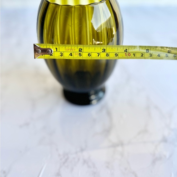 Vintage Midcentury modern Empoli glass olive green optic vase - Picture 6 of 6
